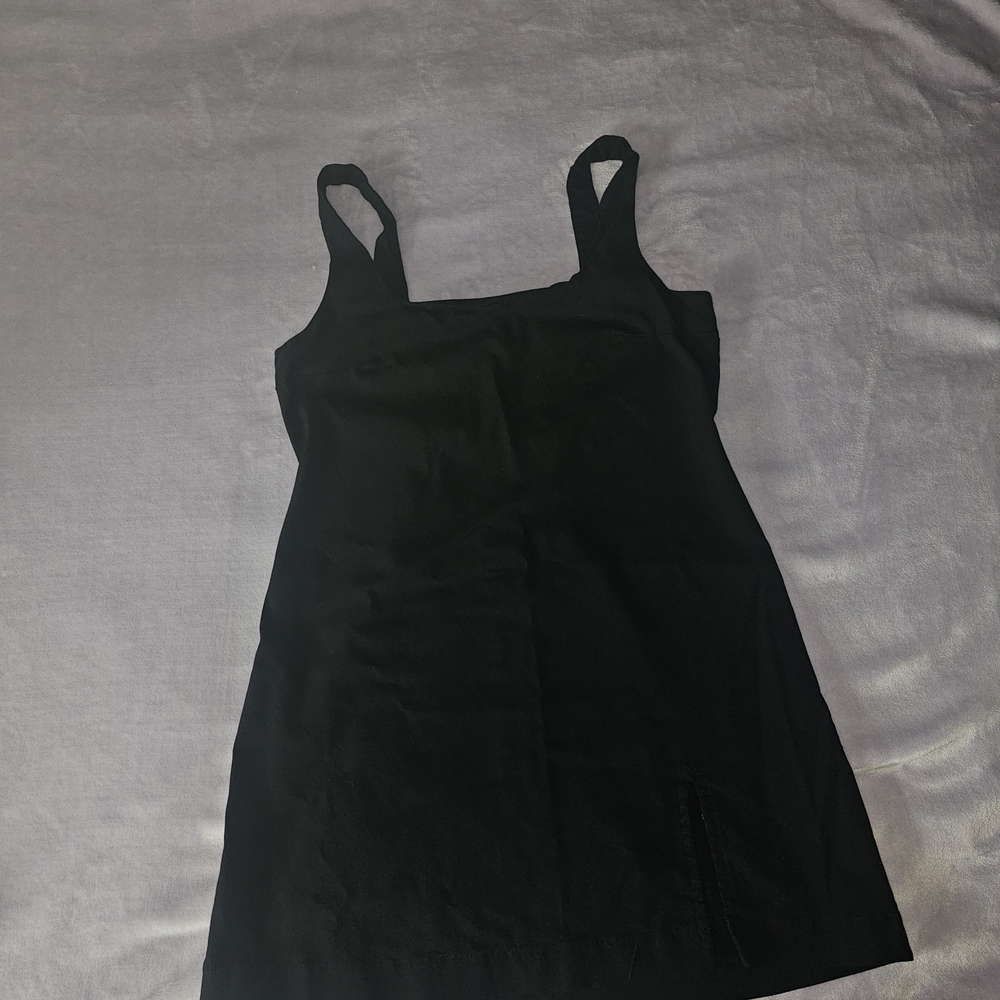 Elegant Black Sleeveless Dress